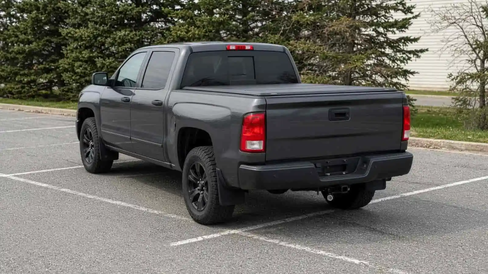 Pickup with a folding bed cover